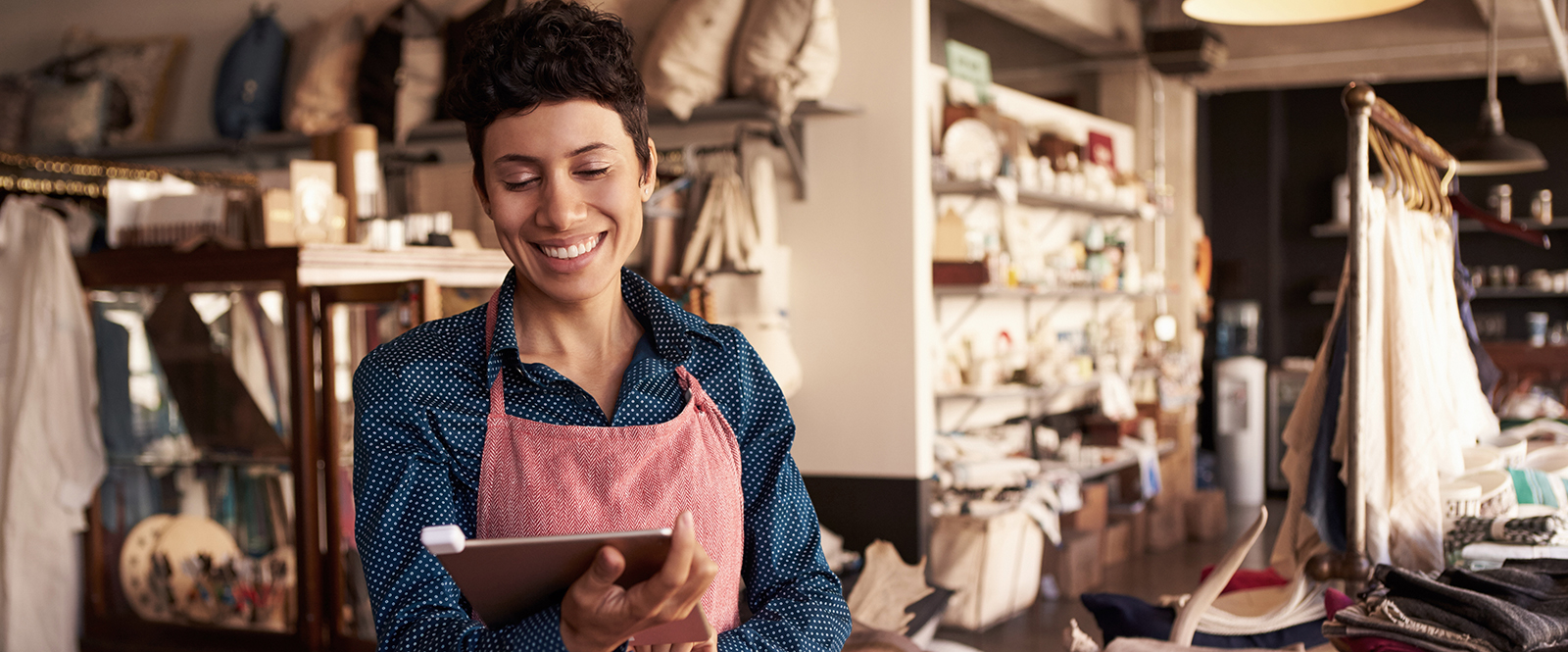 woman in store on ipad